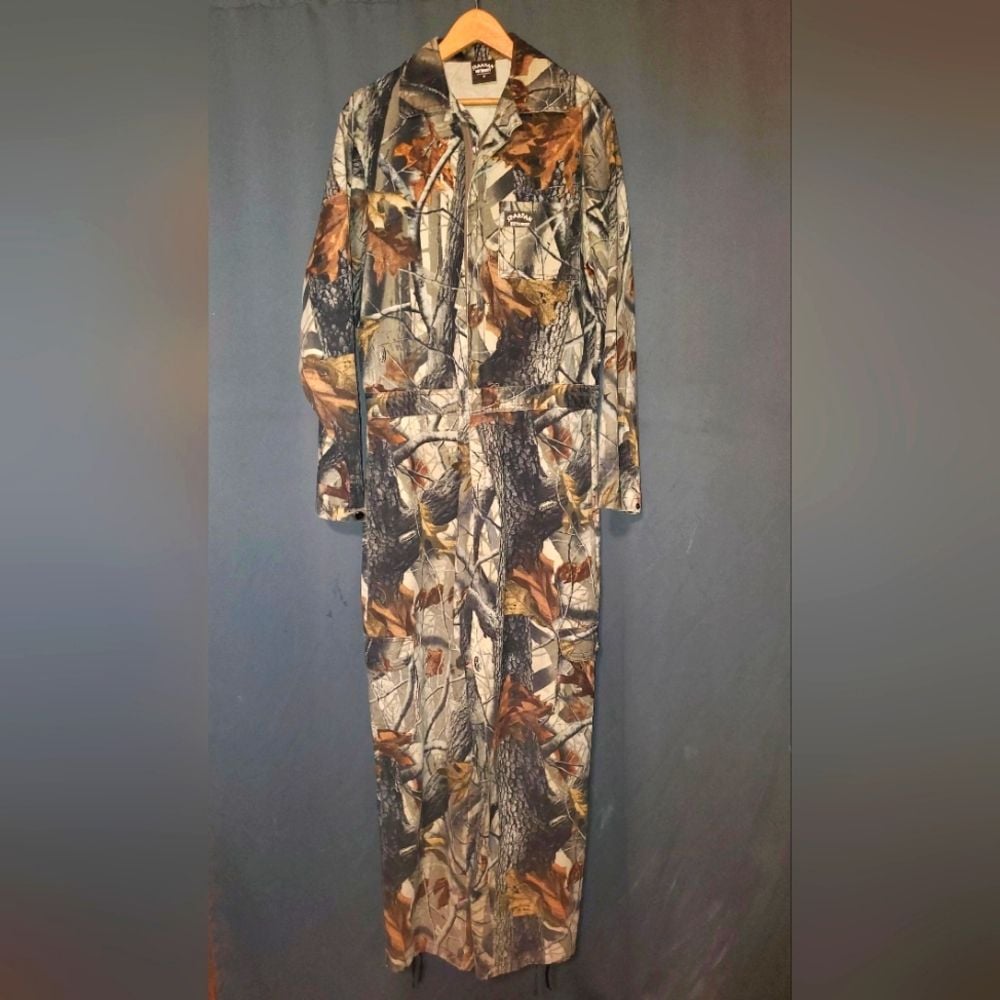 Hunting Camo Jumpsuit Size Medium Spartan Outdoors