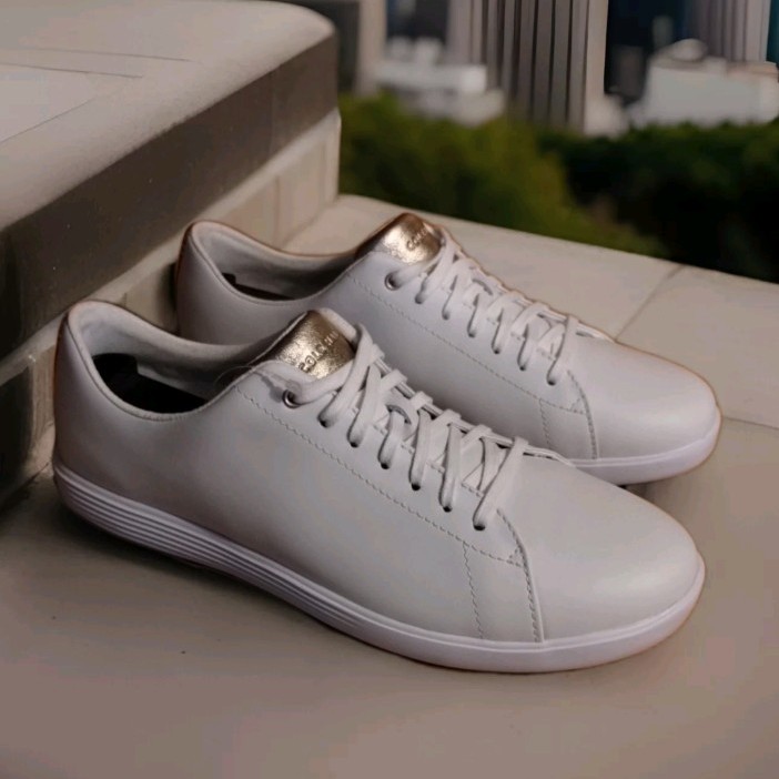 NWOB Cole Haan Women's 10.5B White Grand Crosscourt Sneaker Style W30245