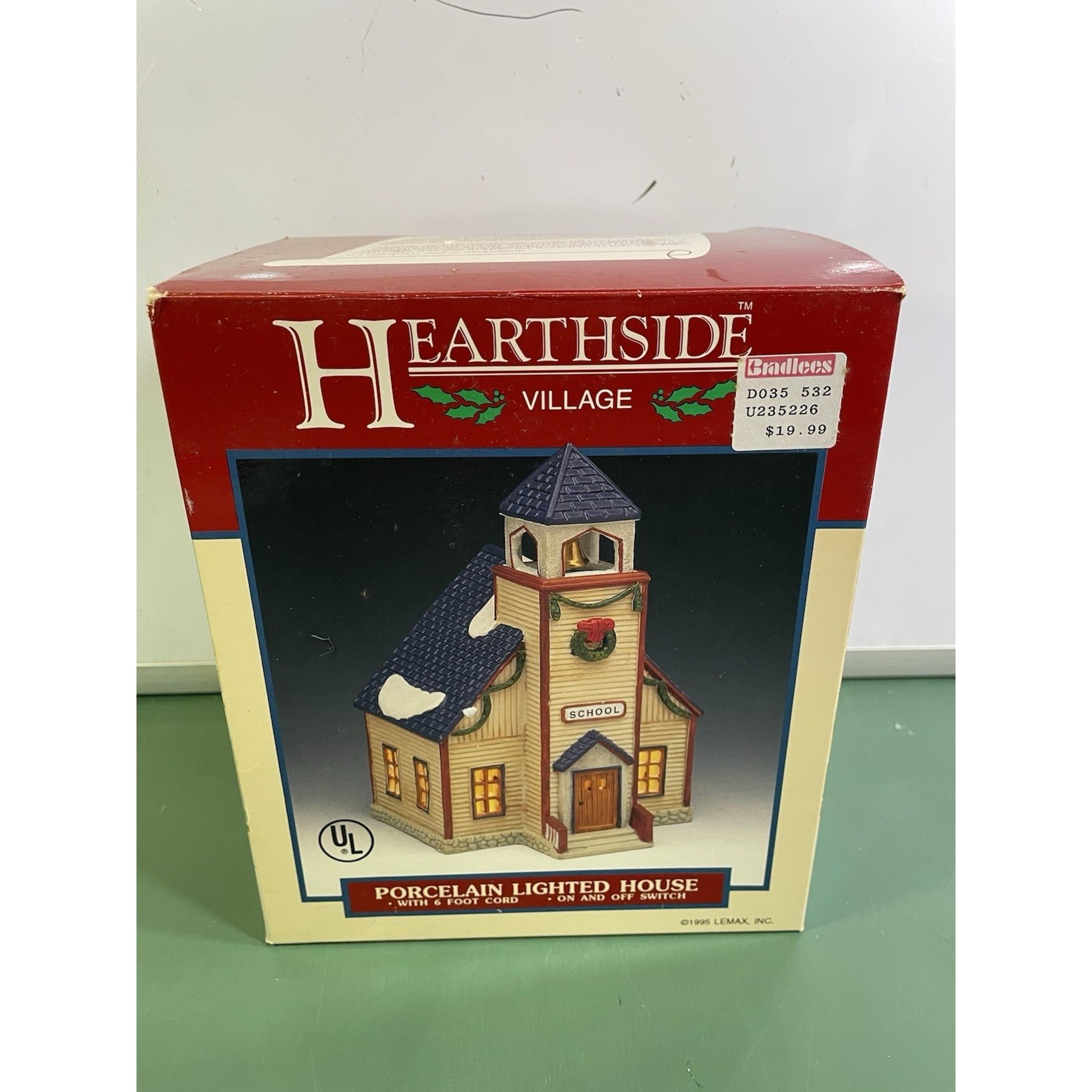 Lemax 1995 Hearthside Village School 55181 | & Light Plug-In!