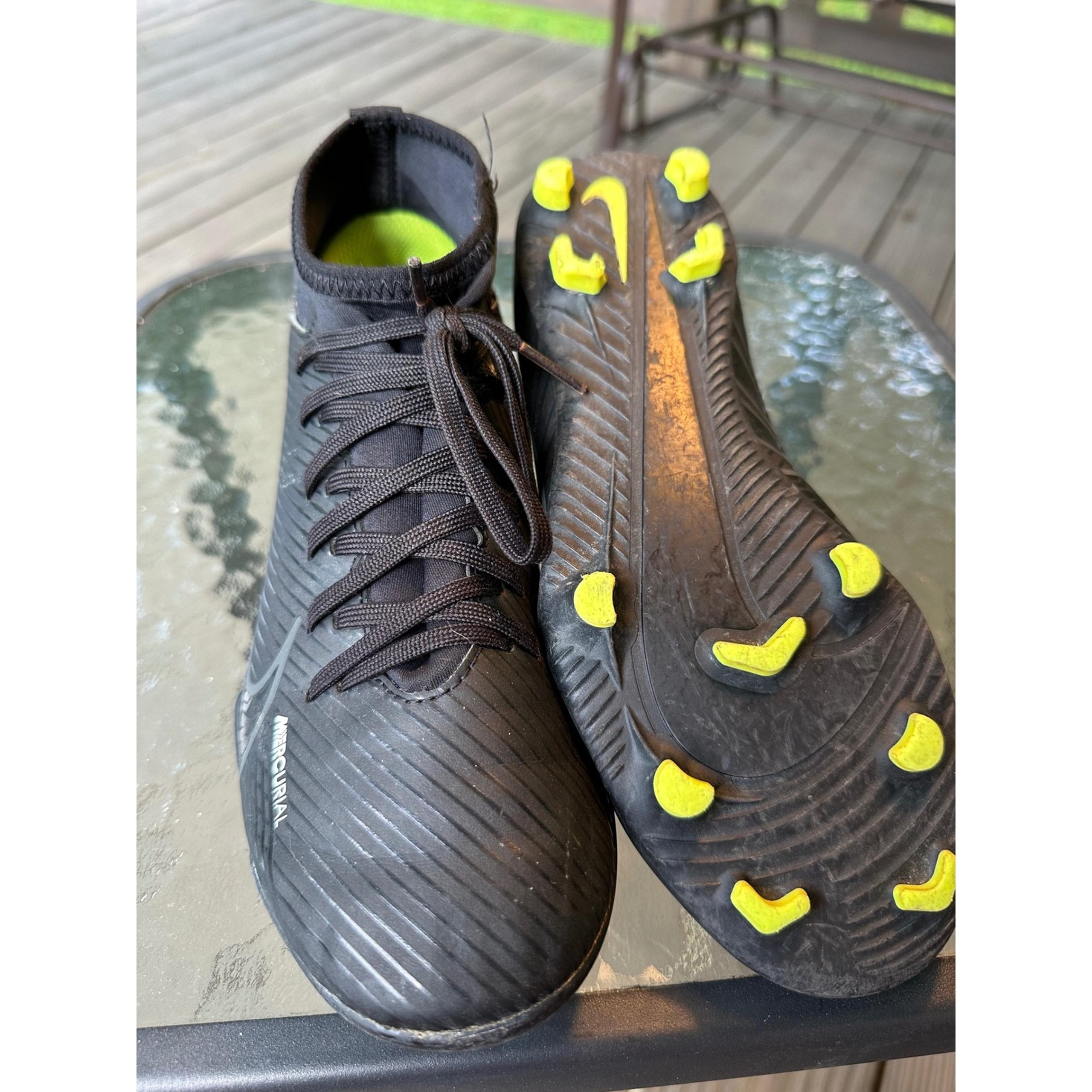 Nike Mercurial Soccer Cleats High Top Athletic Shoes Black Yellow 5Y