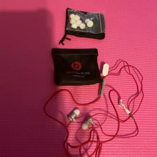Beats by Dr. Dre BeatsX in RED and white EUC