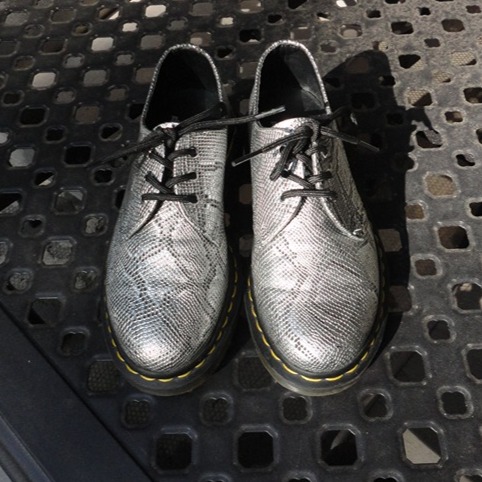 DR MARTENS Women's Vegan Silver Metallic Snake Oxford Shoes Size 6