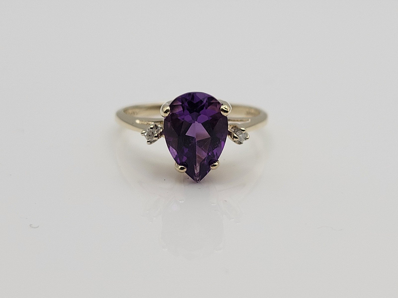 10k Yellow Gold Pear Shape Amethyst-February Birthstone Ladies Ring Size 6.25