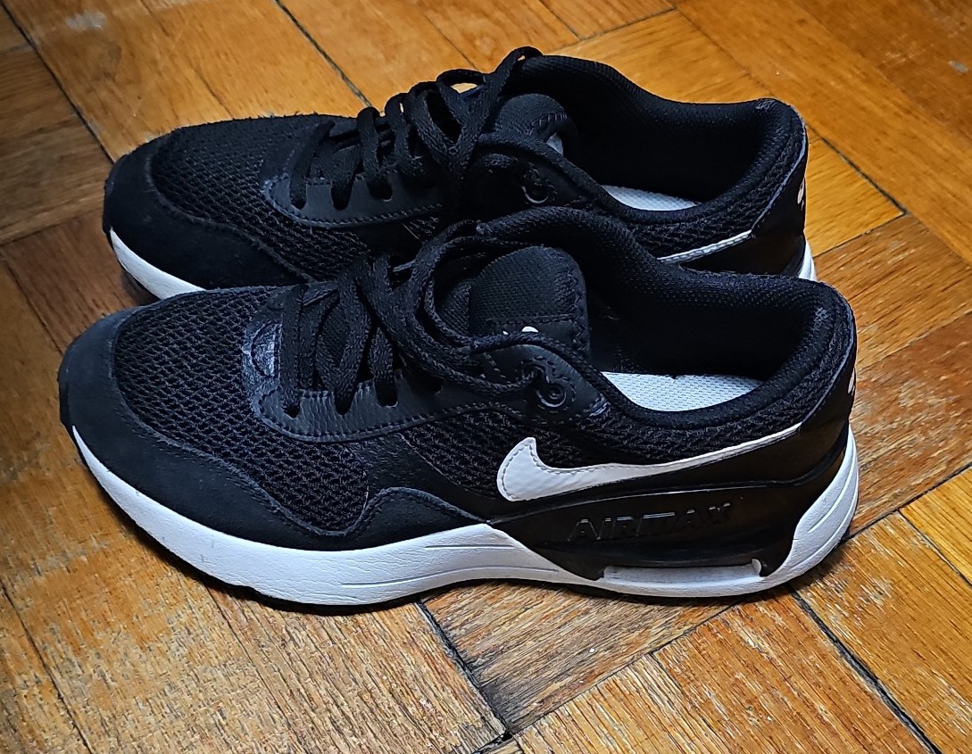 Nike Air Max System Authentic Youth Athletic Sneakers Size 6y