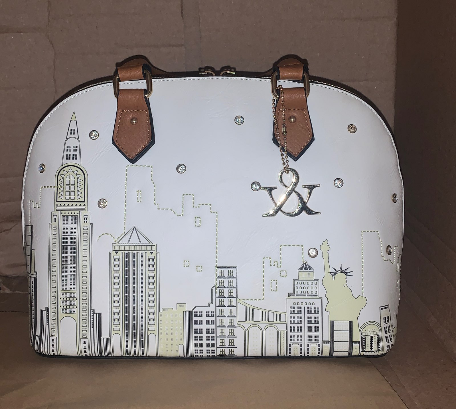 Hue & Ash New York City Pocketbook