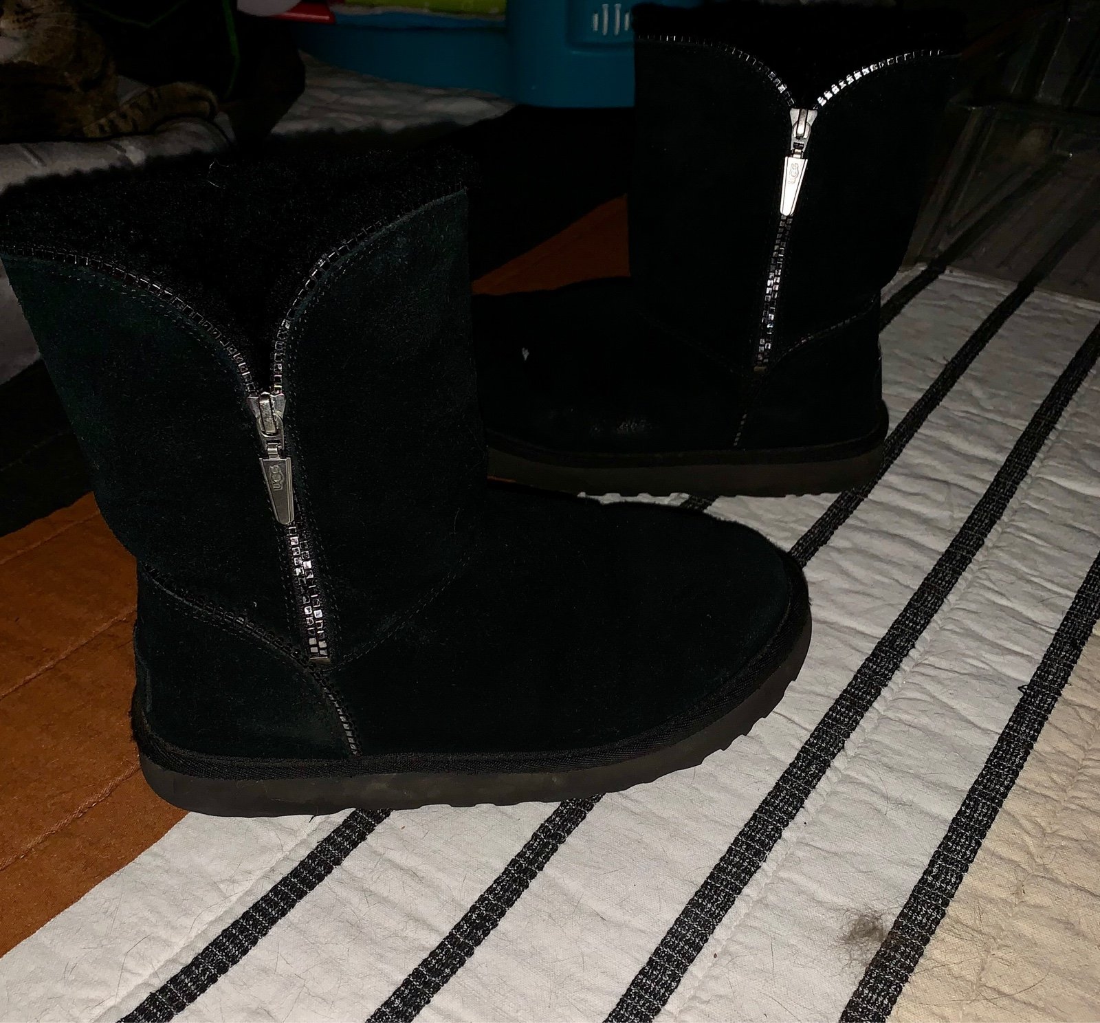 Ugg’s black special edition