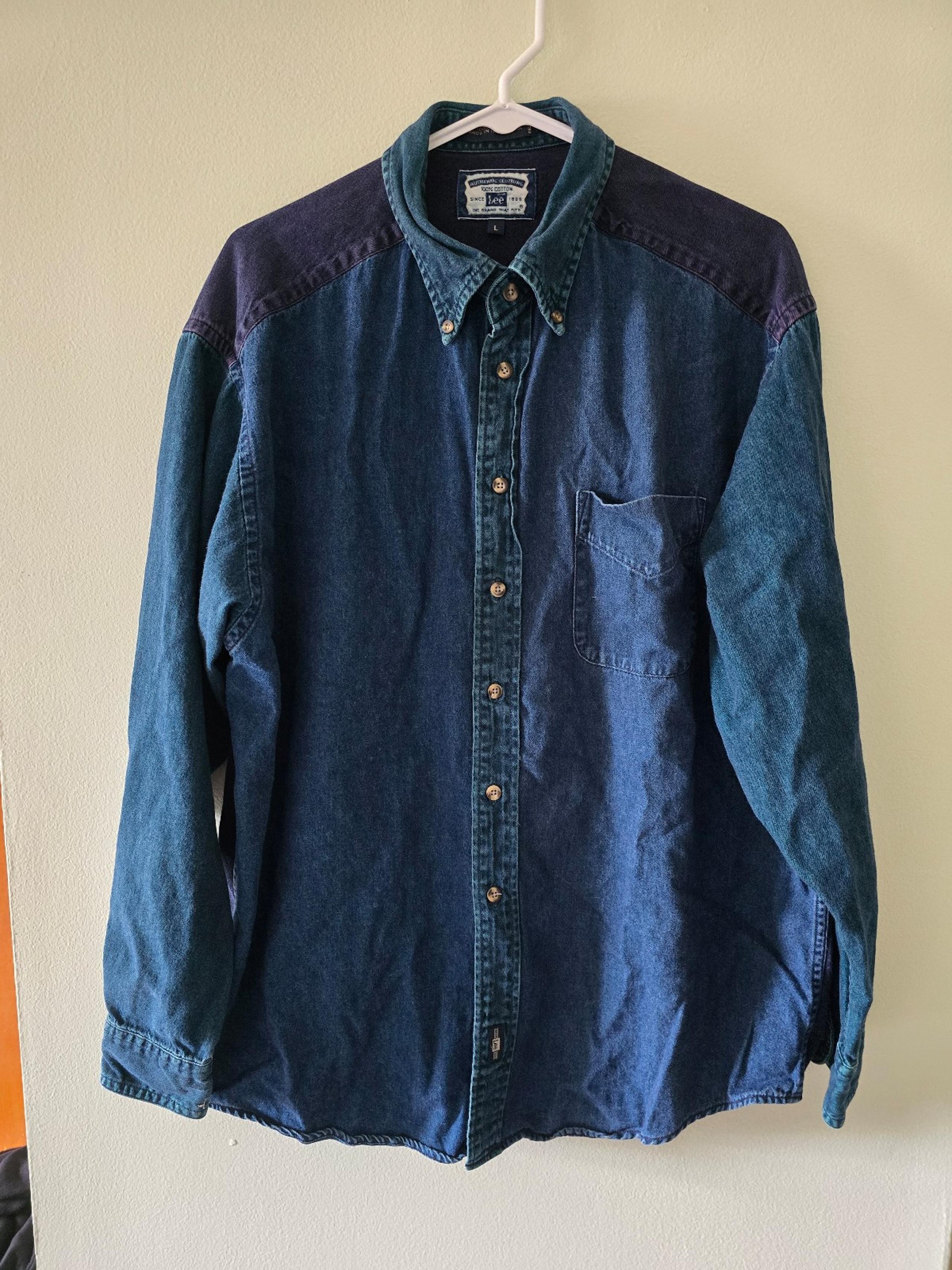 Lee Men's Blue and Purple denim button up shirt
