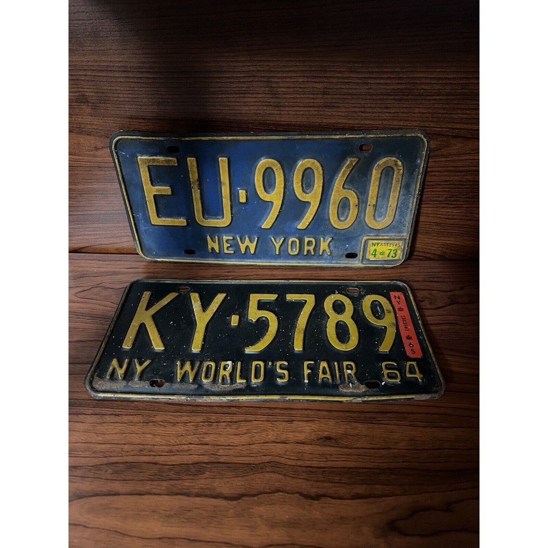 1964-65 New York NY WORLD'S FAIR LICENSE PLATE KY-5789 + Free NY Plate 72-73