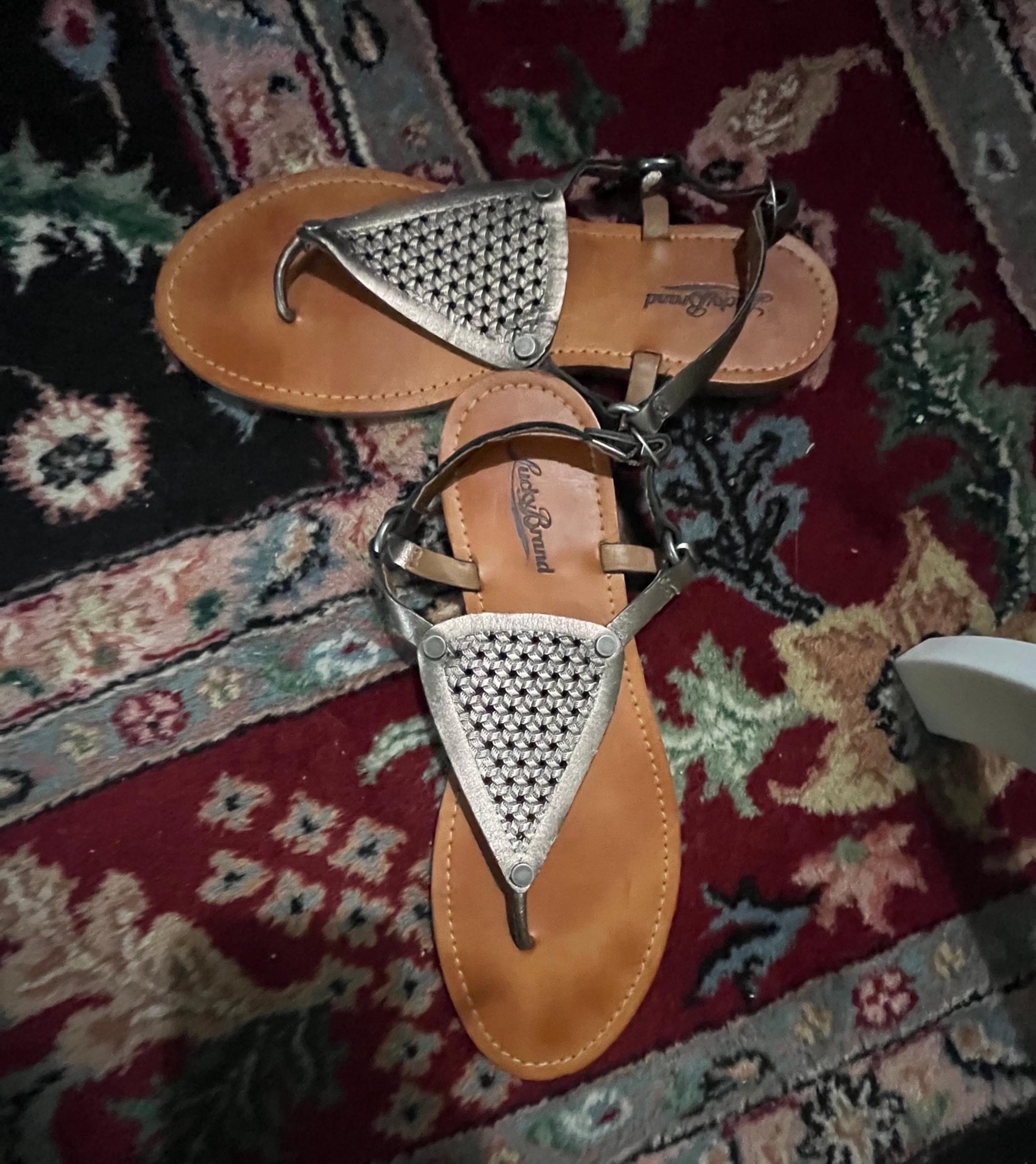 Lucky brand Abel flat sandals