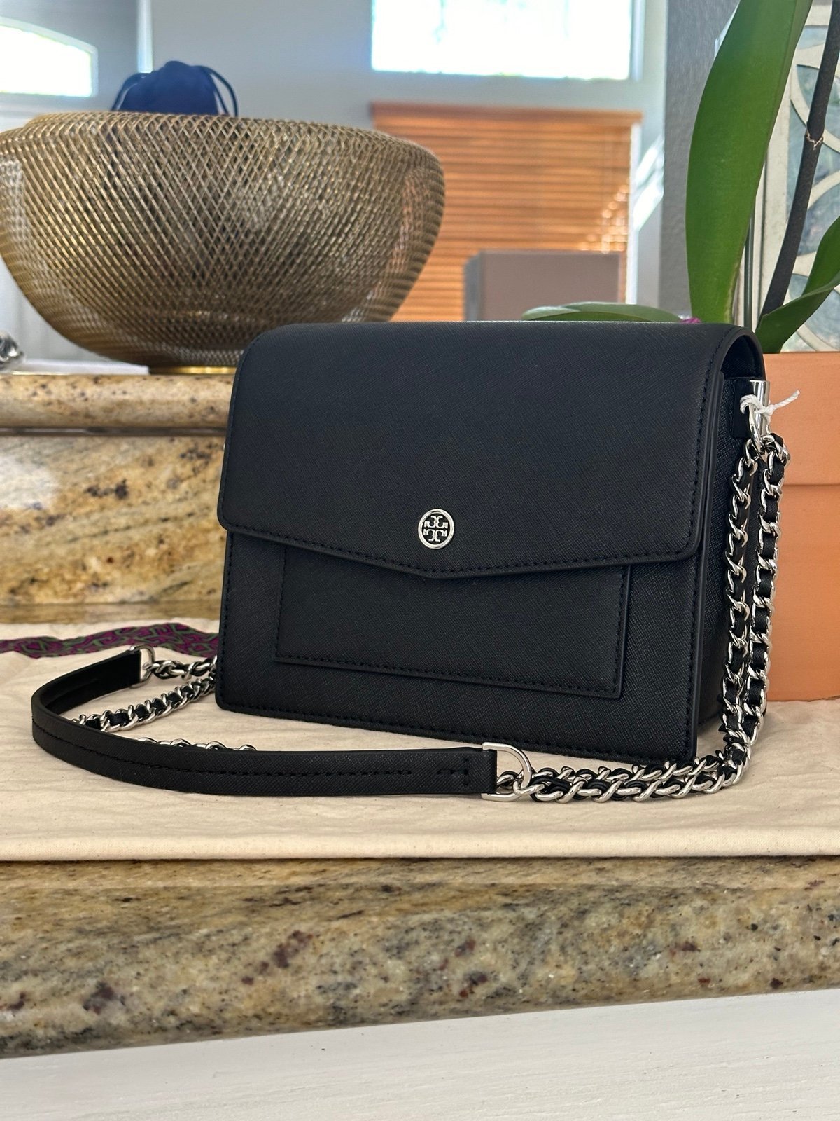 NWT Tory Burch Robinson Convertible Saffiano Leather Shoulder Bag in Black