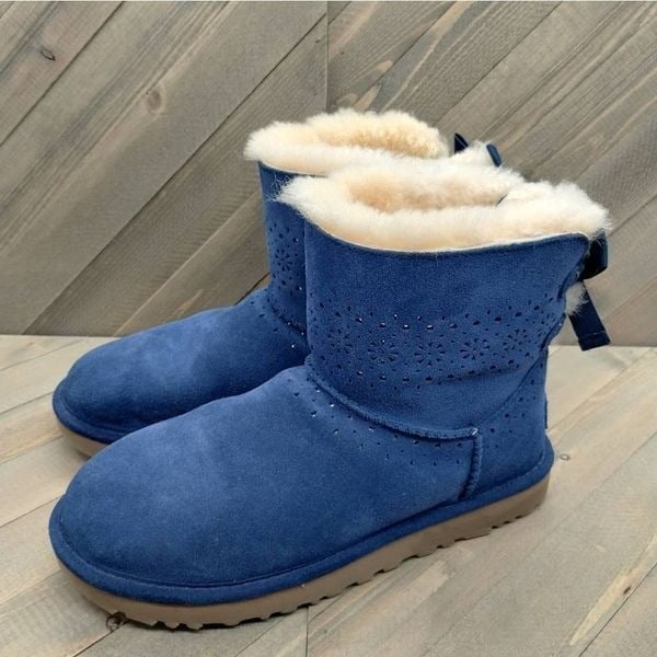 UGG Australia Dae Sunshine Blue Suede Fleece Lined Short Boots Womens Size 8