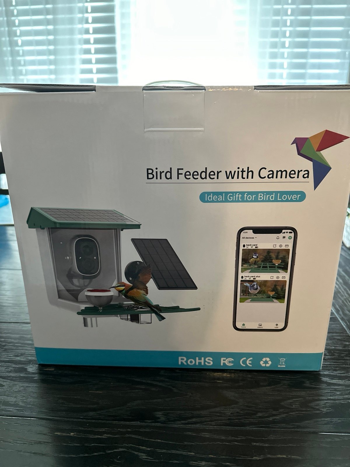 Bird feeder with camera