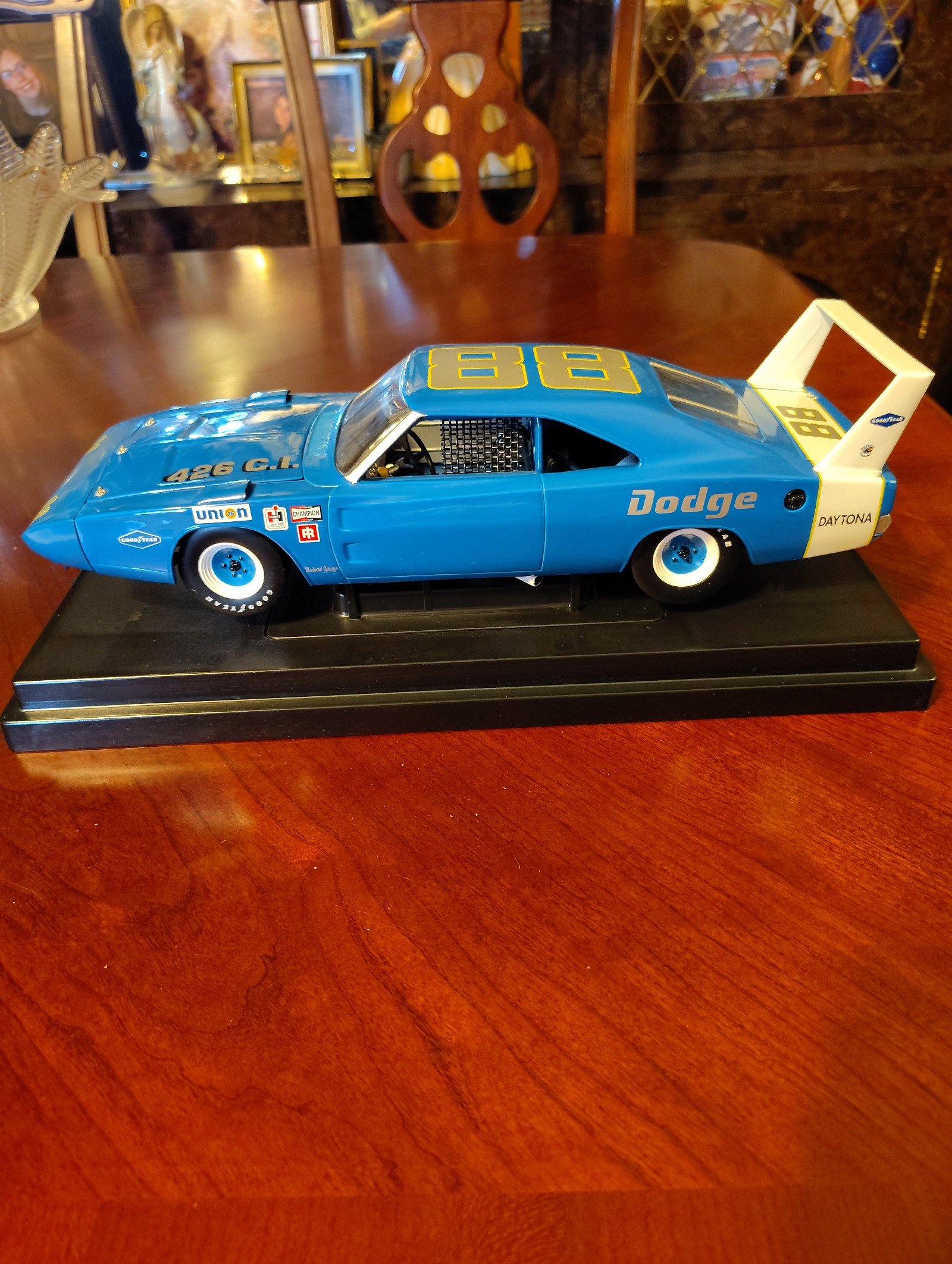 1/18 Scale MOPAR NASCAR Winged Warriors 1969 Dodge Daytona World Record Setter