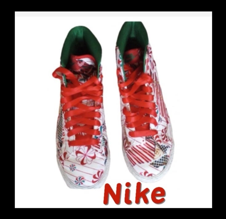 Woman’s Nike SB Dunk Peppermint Spiral Candy Cane High Top Shoe Sneakers Sz 8.5