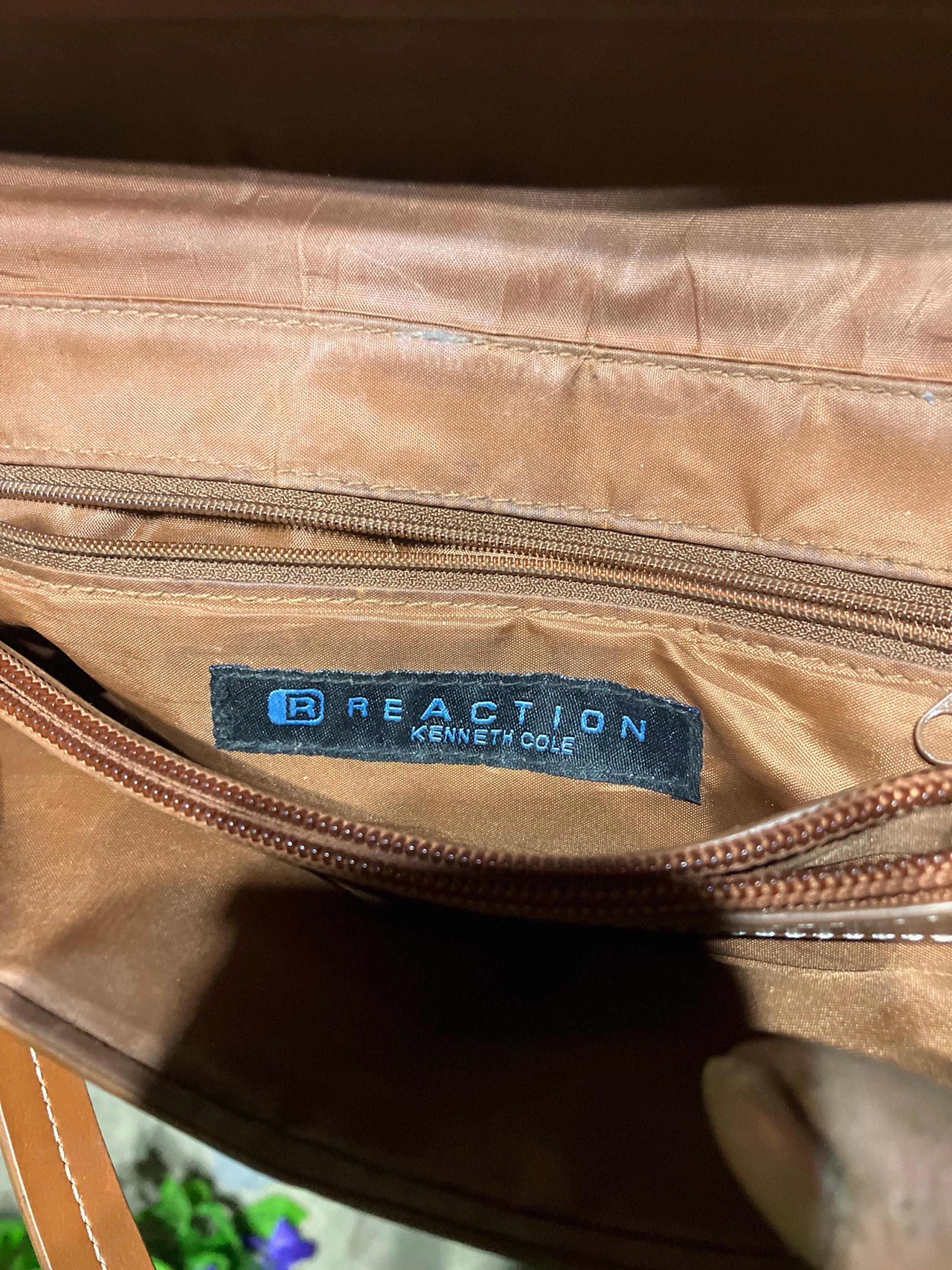 Kenneth Cole reaction leather hand bag