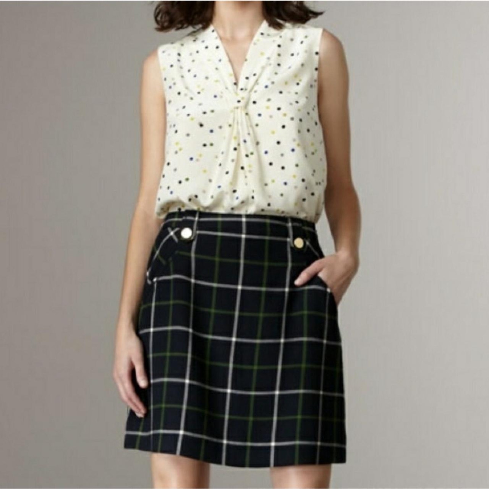 Kate Spade navy plaid skirt.size 6
