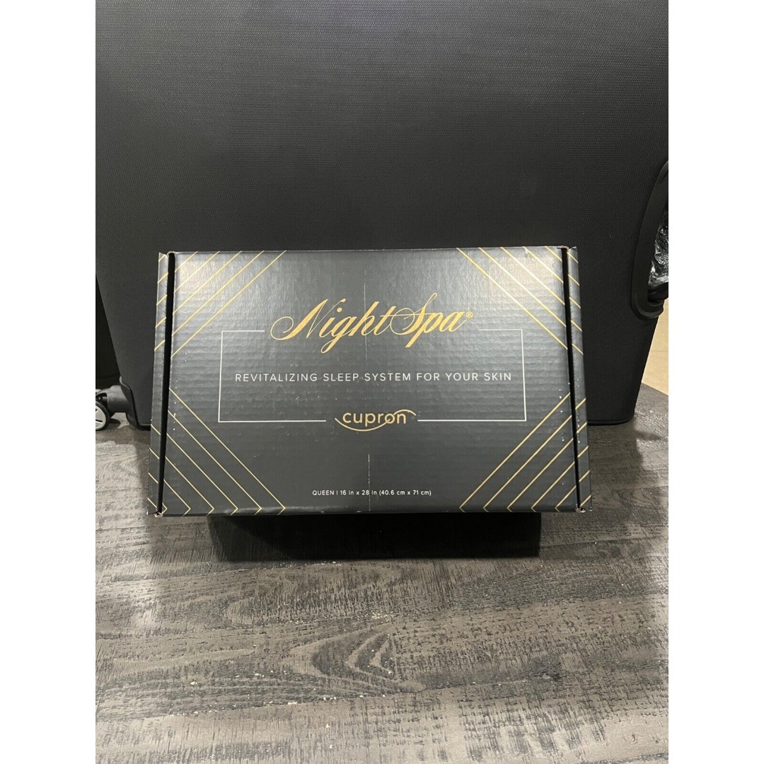 NIGHT SPA Revitalizing Sleep System For Your Skin 4-Piece Pillow Set New!!