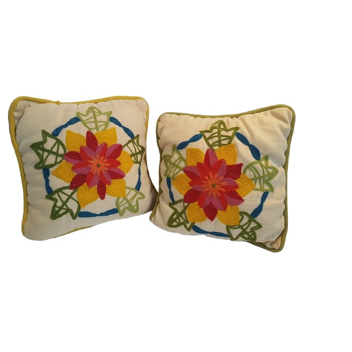 2 Vintage 70s Crewel Embroidery Throw Pillows Floral Avocado Green Harvest Gold