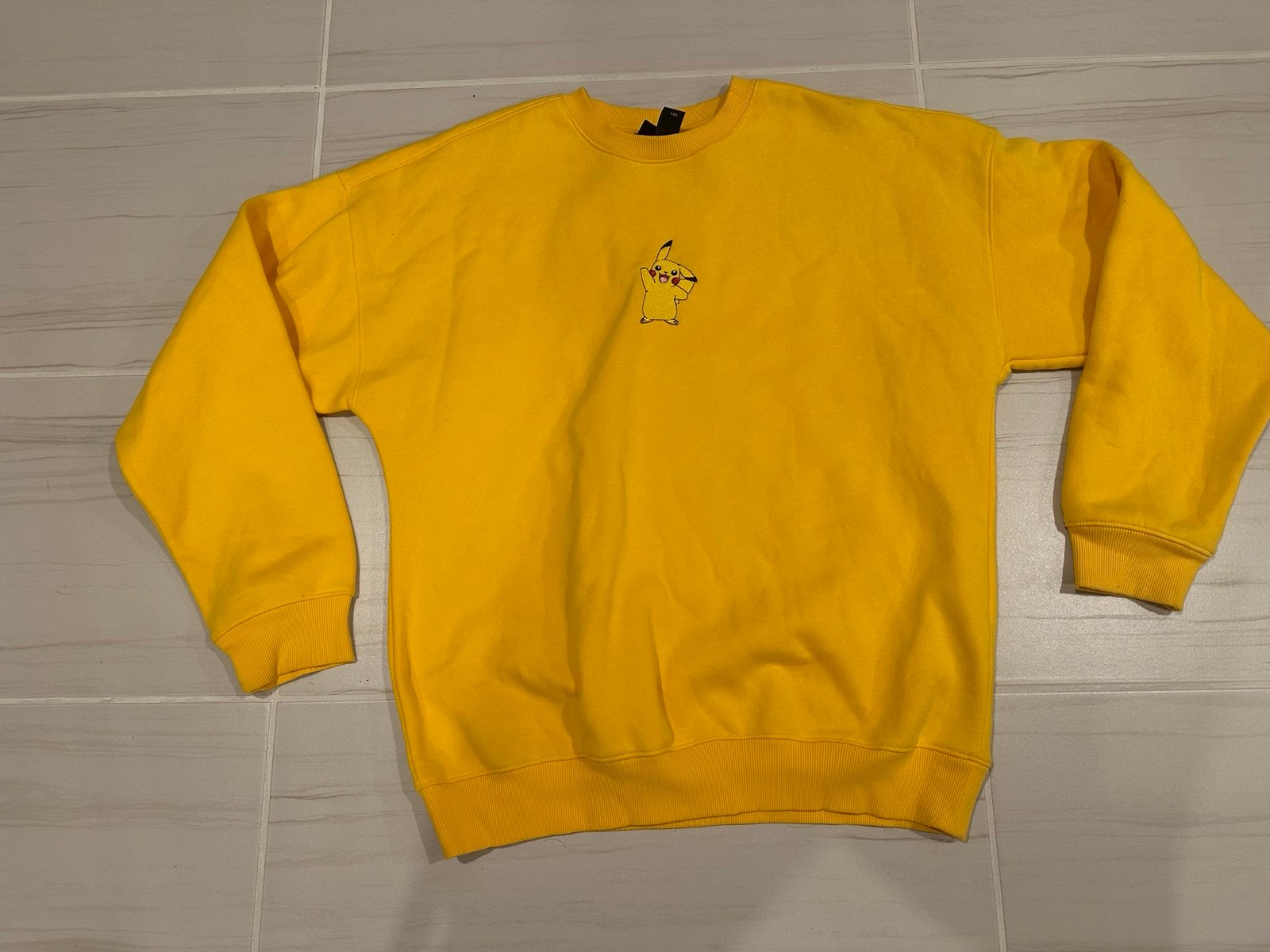 H&M x Pokemon Pikachu Collab Oversized Fit Sweatshirt Size Medium