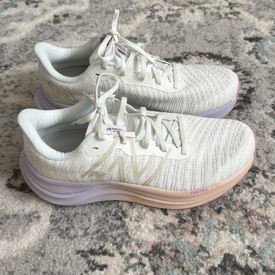 New Balance Fuel Cell Propel v4 Sneakers