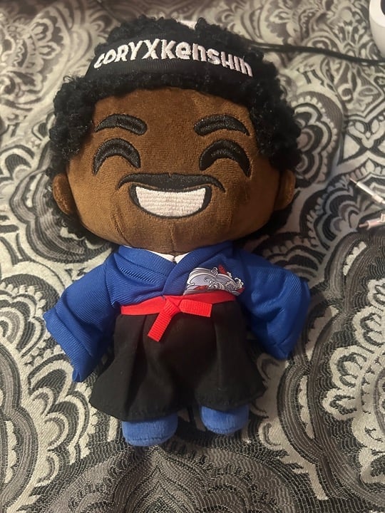 Coryxkenshin Youtooz Plushie