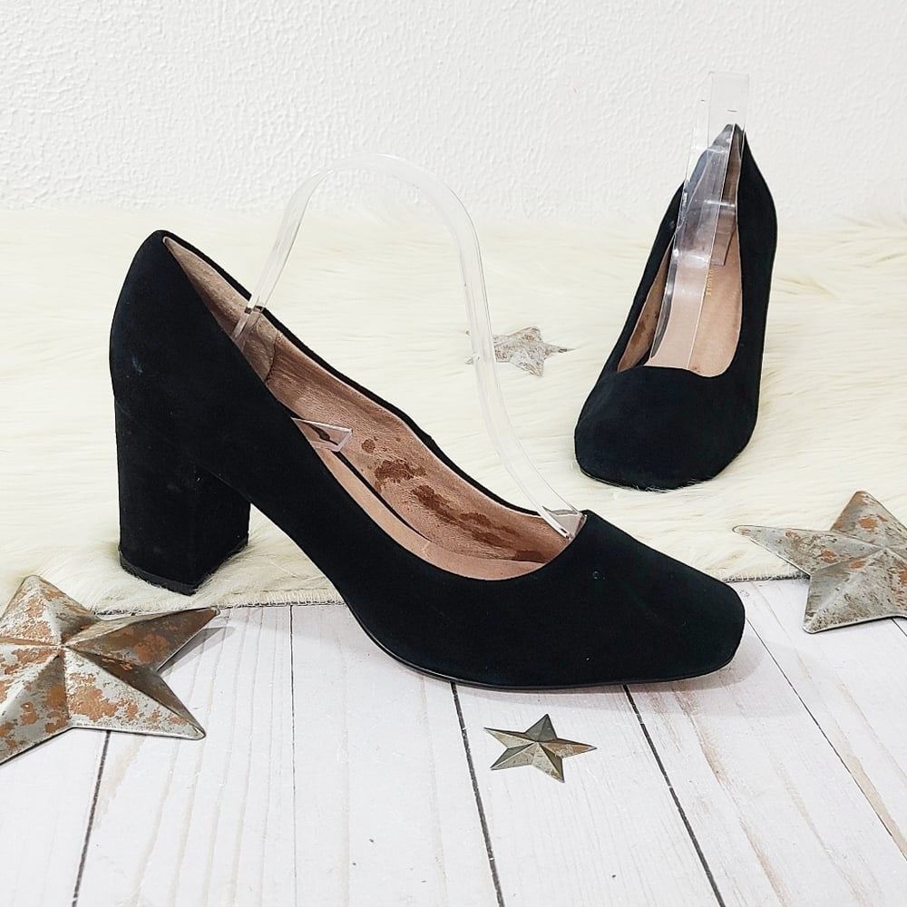 Anthropologie Eloise block heels black suede size 9.5