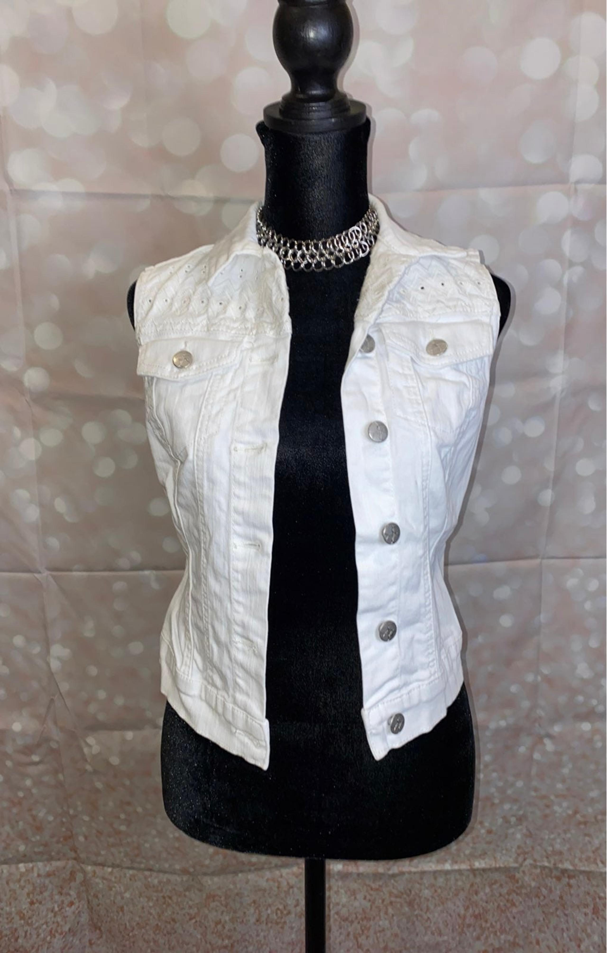 Jessica Simpson white jean Vest