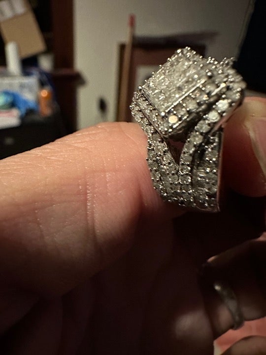 Genuine Invisible set/Baguette Diamond ring(1.5 ct)