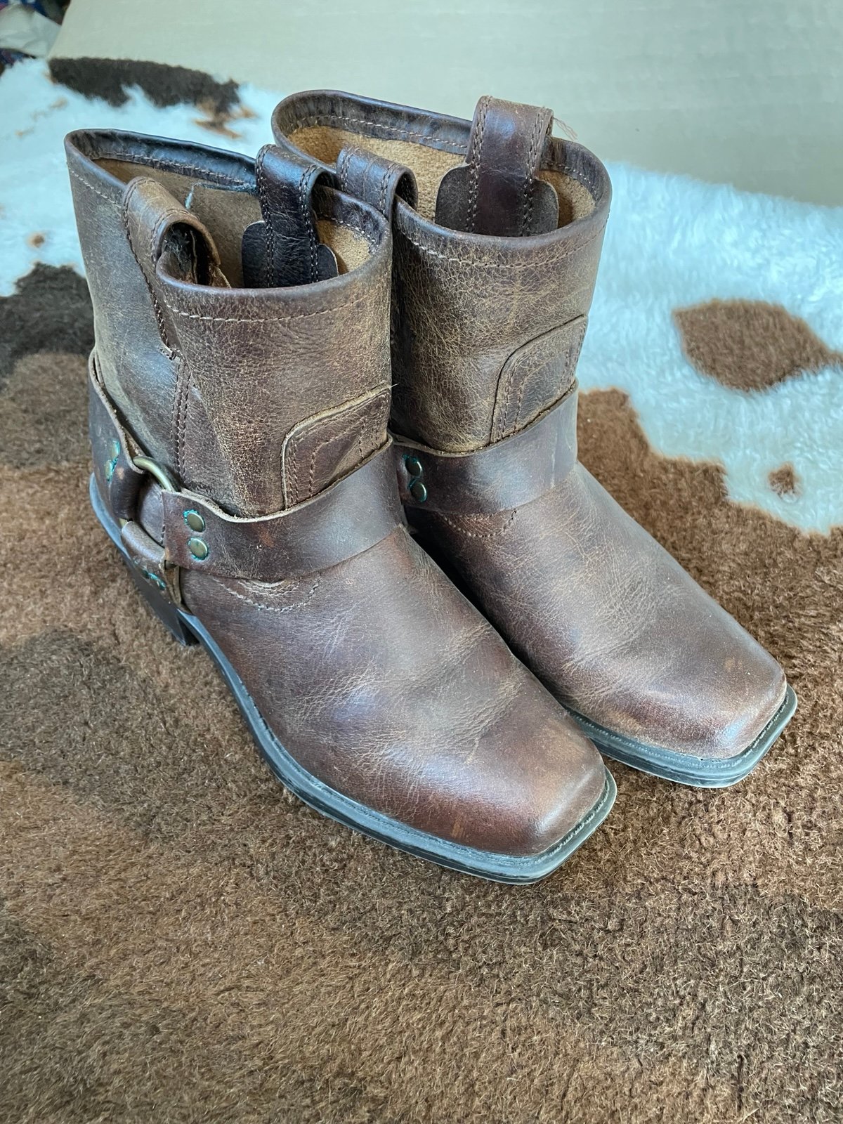 Cabelas Harness Boots Women’s Size 8.5