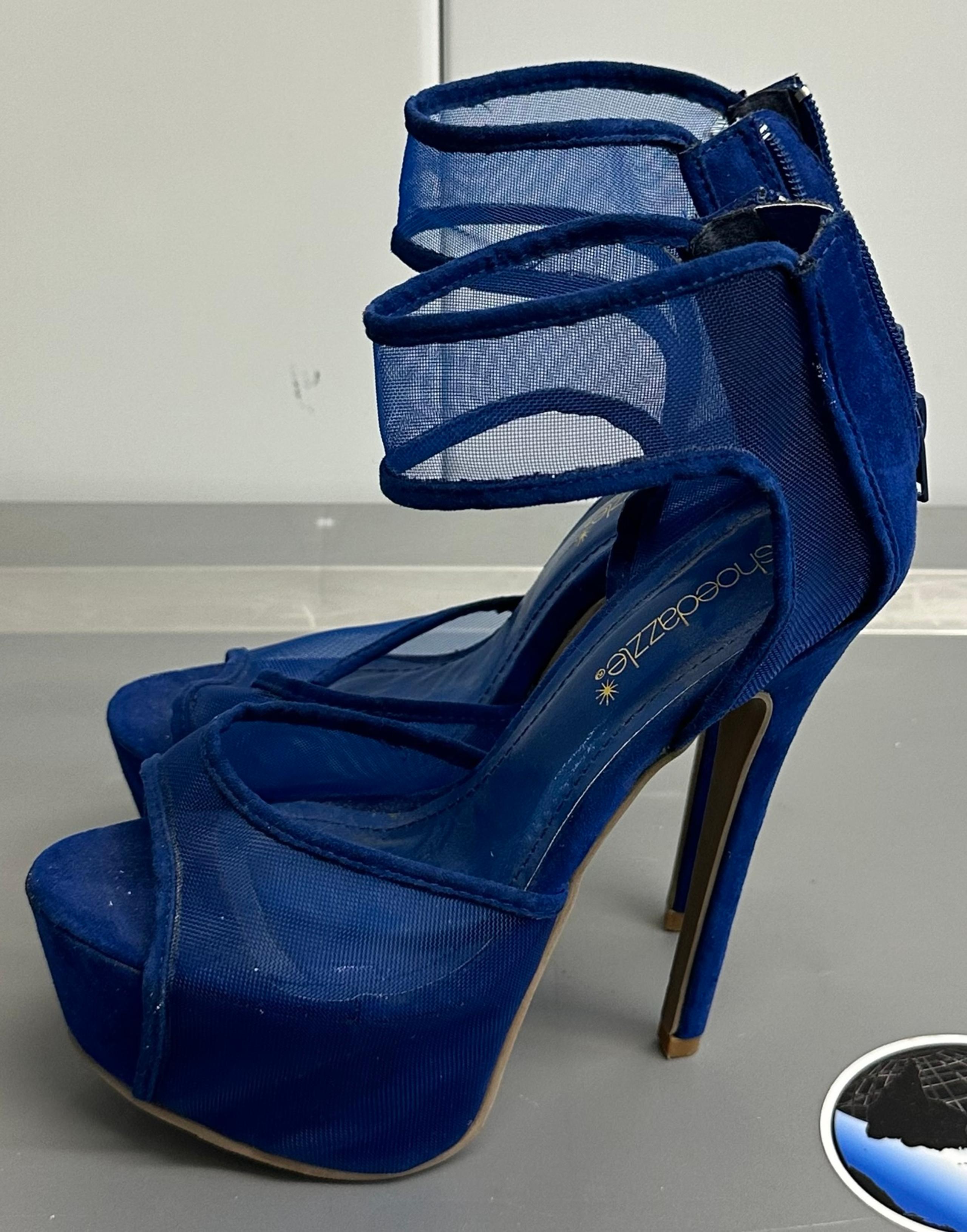 Shoe Dazzle high heels