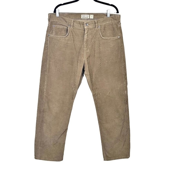 Patagonia Regular Fit Cords Pants in Mojave Khaki