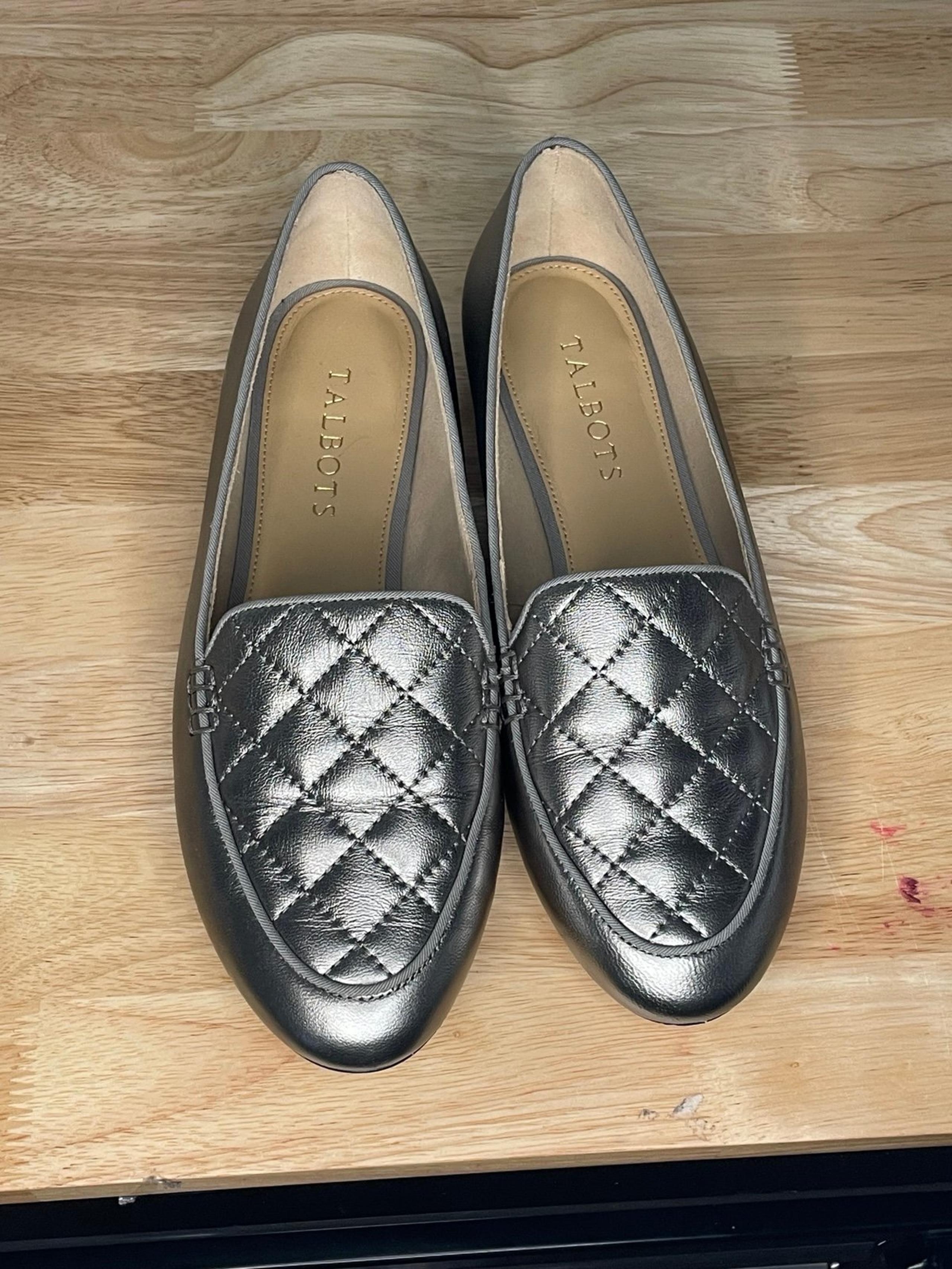 Talbots Ryan Quilted Metallic Napa 100% Leather Loafer Womens 7 M Silver