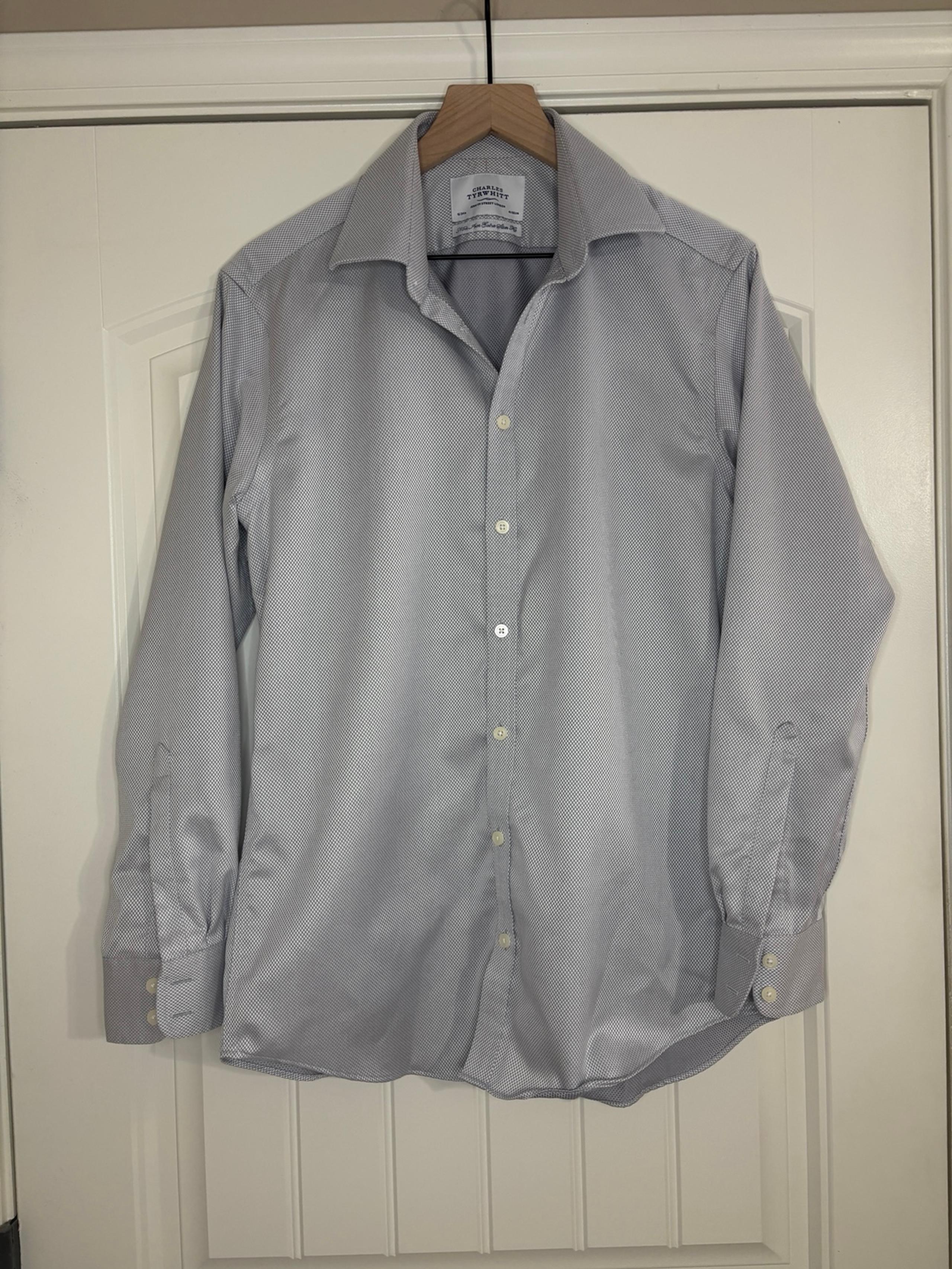 Men’s dress shirt button down Charles Tyrwhitt size 16/34 inch slim fit size L
