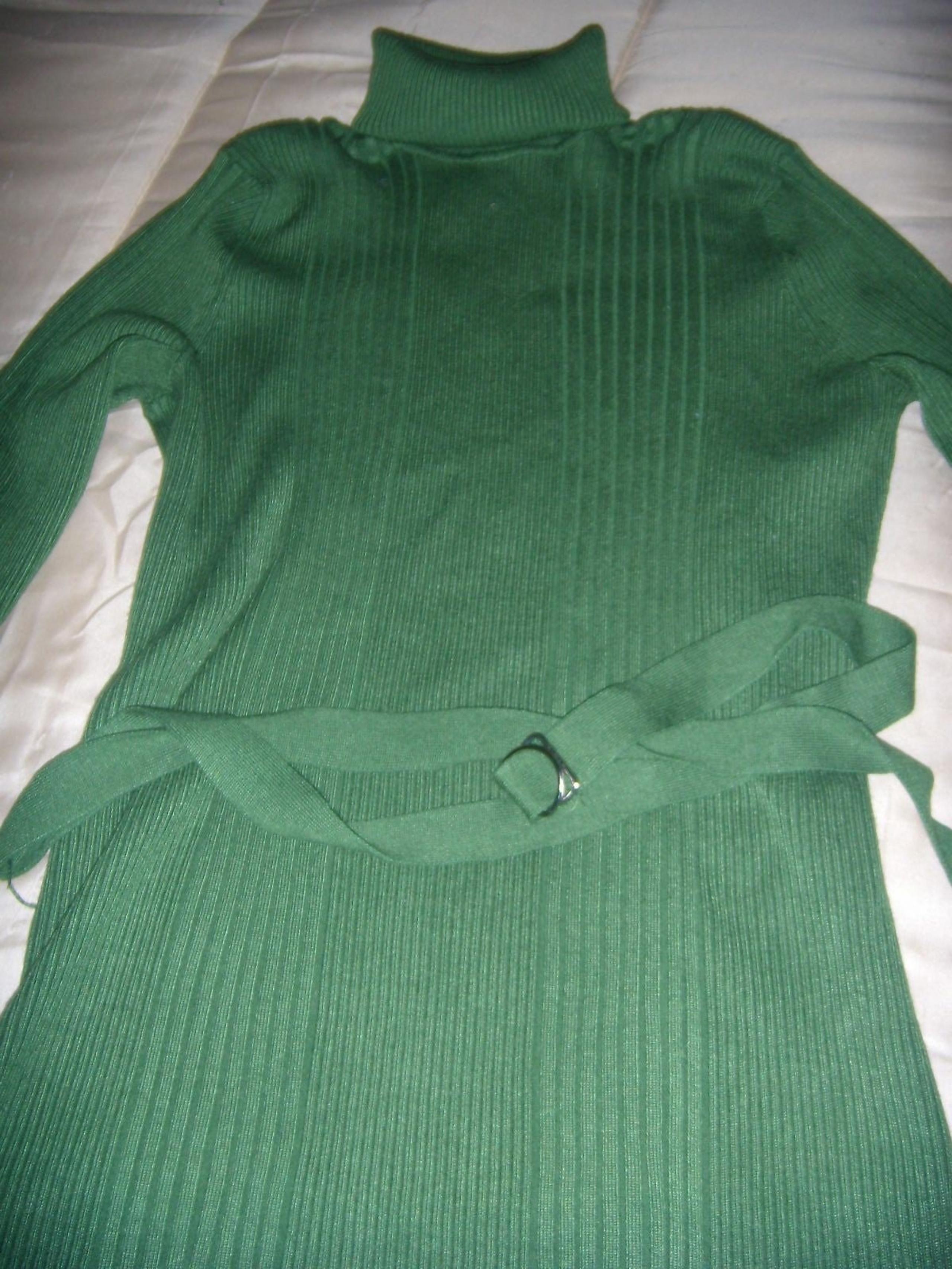 Ladies fashion sweater