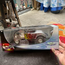 Hot Wheels 1:18 Scale ‘32 Ford 16th Annual Collectors Convention 2002