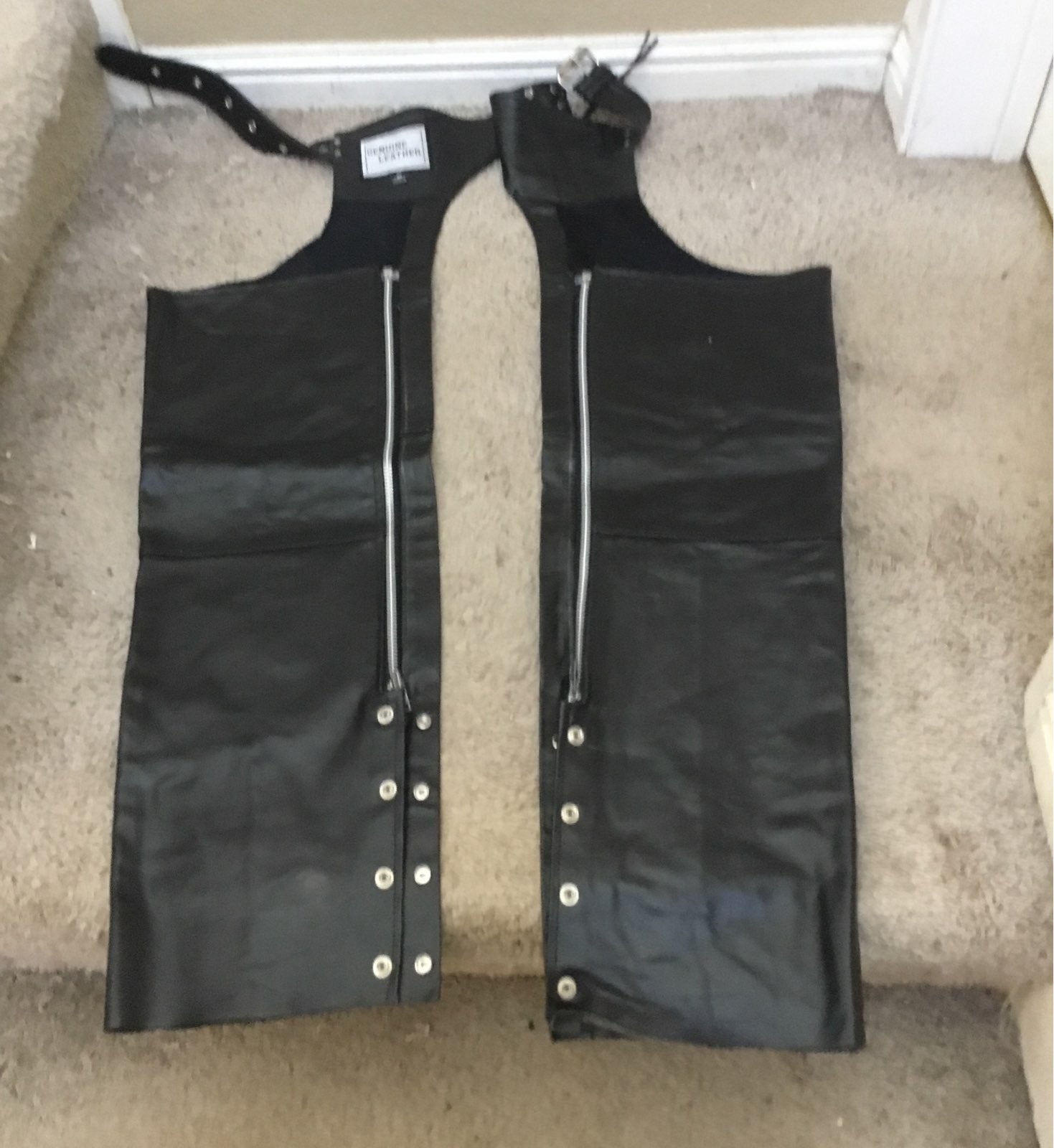 Leather chaps size medium like new