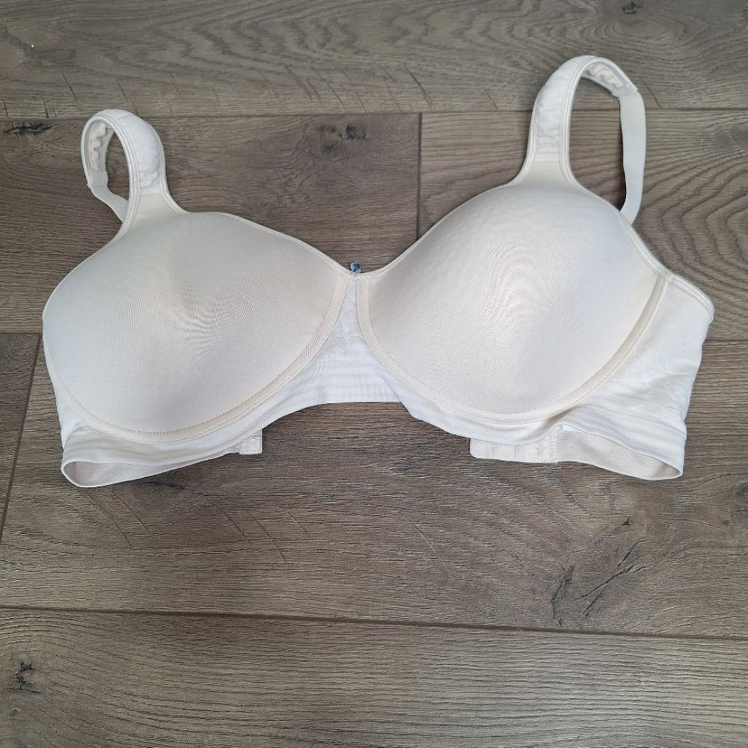 Breezies Breezies Floral Stripe Seamless Wirefree T-Shirt Bra size 40DD