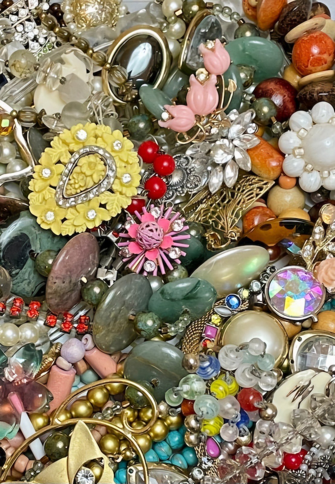 HUGE 5 LB MYSTERY VINTAGE JEWELRY LOT