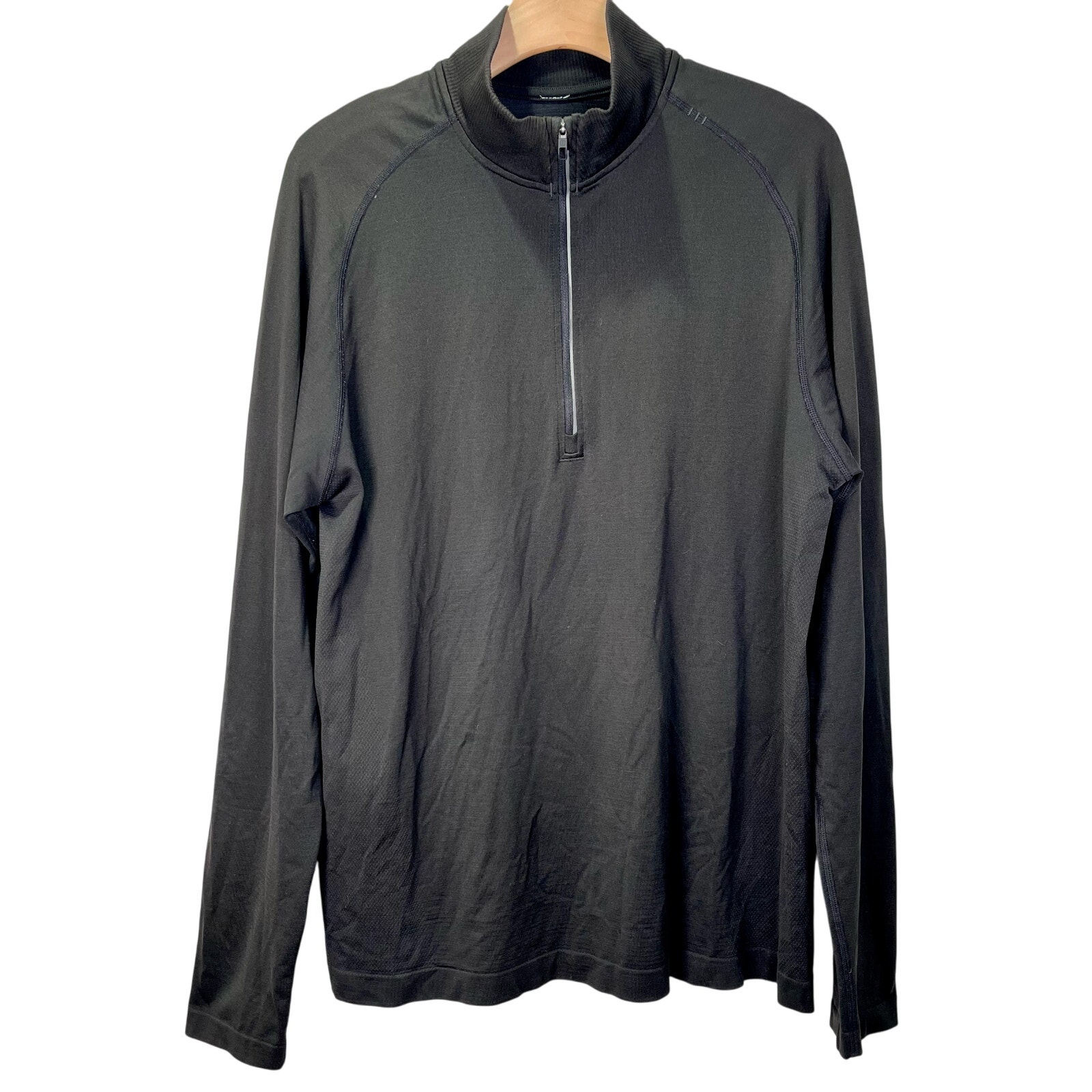 LULULEMON Metal Vent Tech Shirt Men’s Sz Large 1/2 Zip Performance Running Black