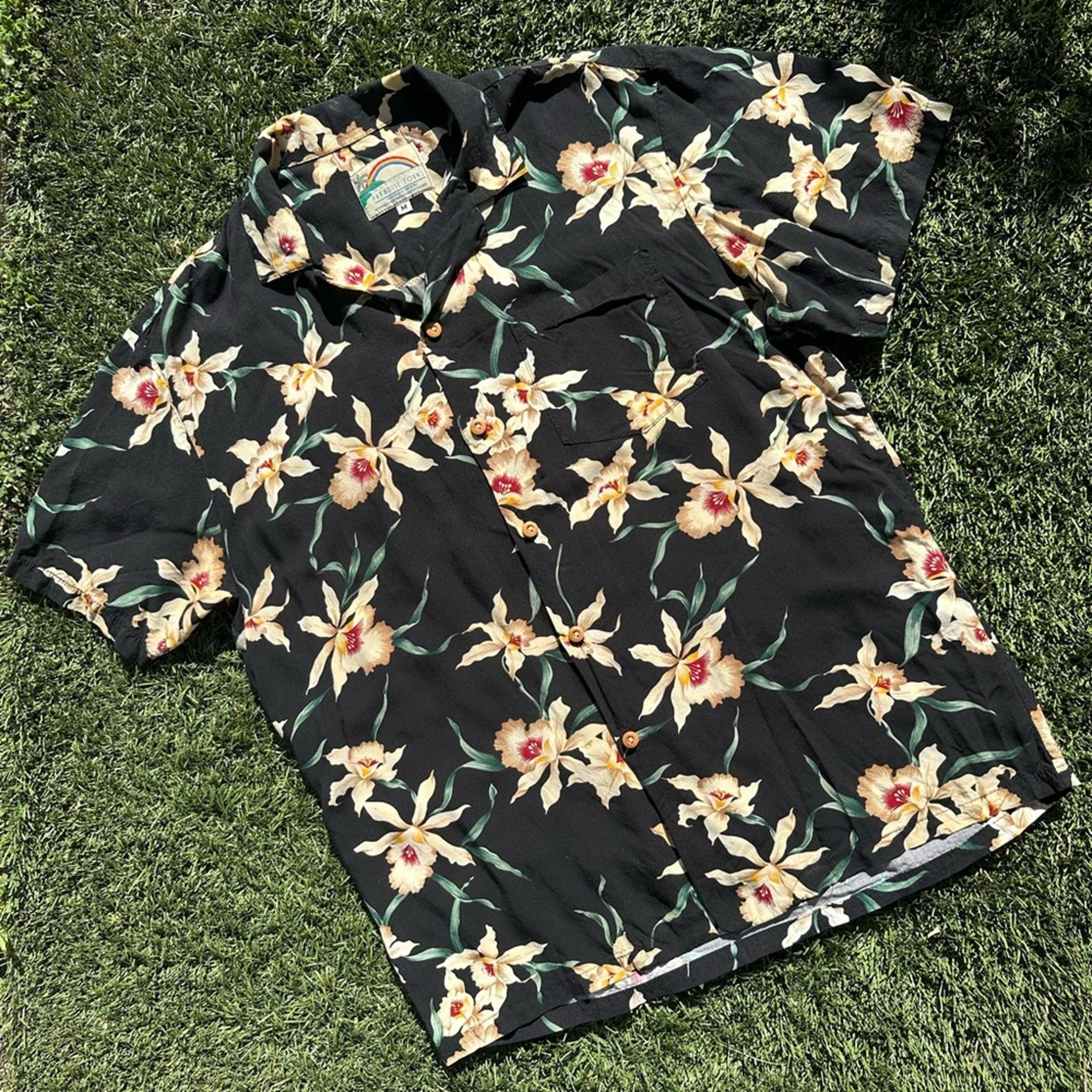 Paradise Found Star Orchid Black 90s Y2K Vintage Tropical Hawaiian Camp Shirt