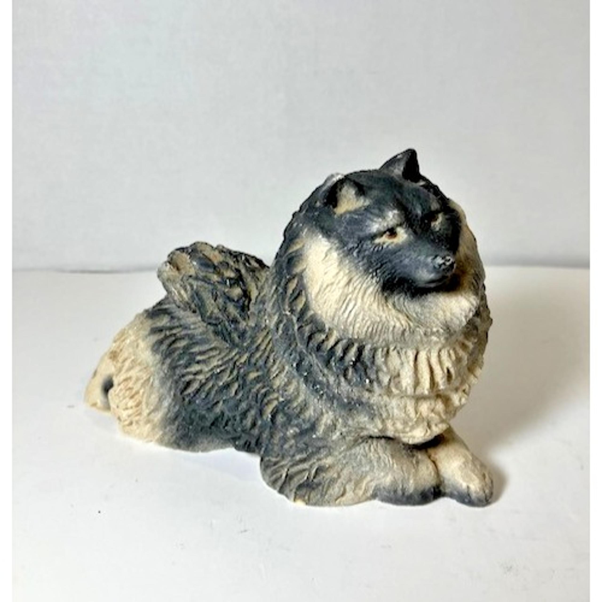 Vintage 1982 Ron Hevener Keeshond Dog Sculpture Hand Painted 5"x3.5"