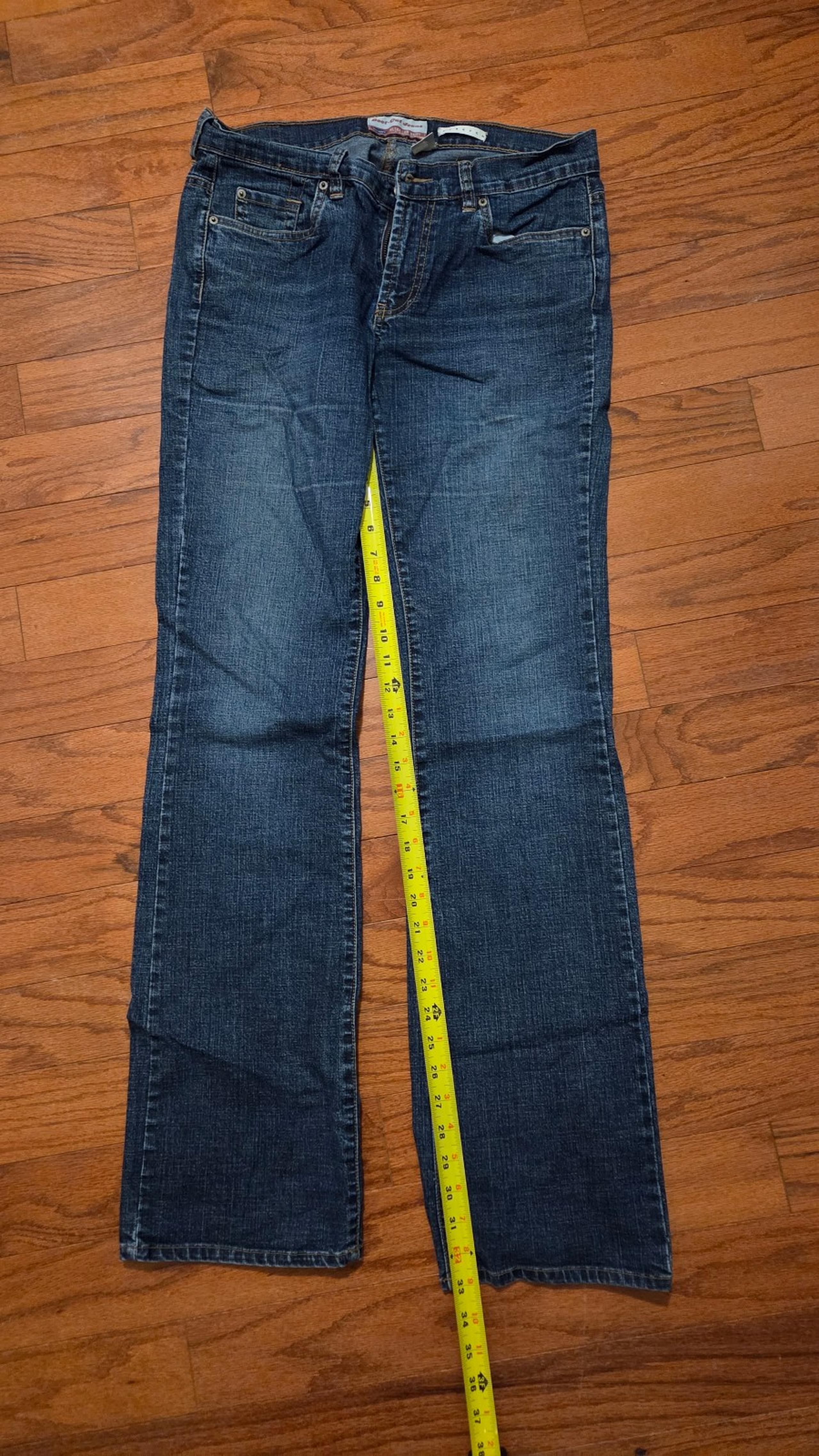 Old Navy Bootcut Jeans Size 6 Long