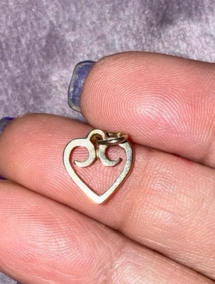 James Avery: 14K Gold Intertwined Heart
