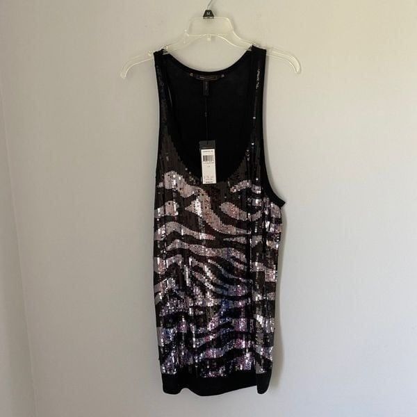 BCBGMAXAZRIA Women’s Scoop Neck Sequin Sleeveless Blouse / Dress