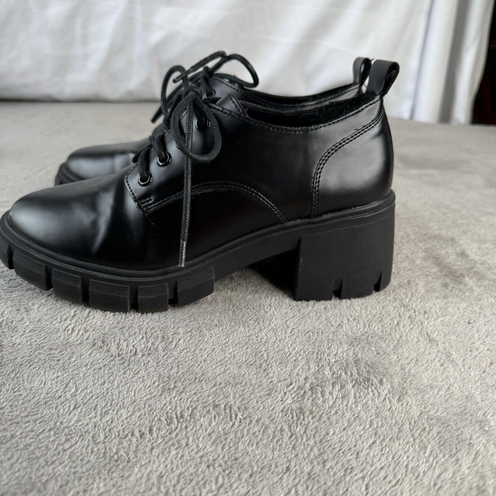 Madden Girl 'G-TRIX' Black Faux Leather Lace Up Platform Chunky Y2K Women's 5.5