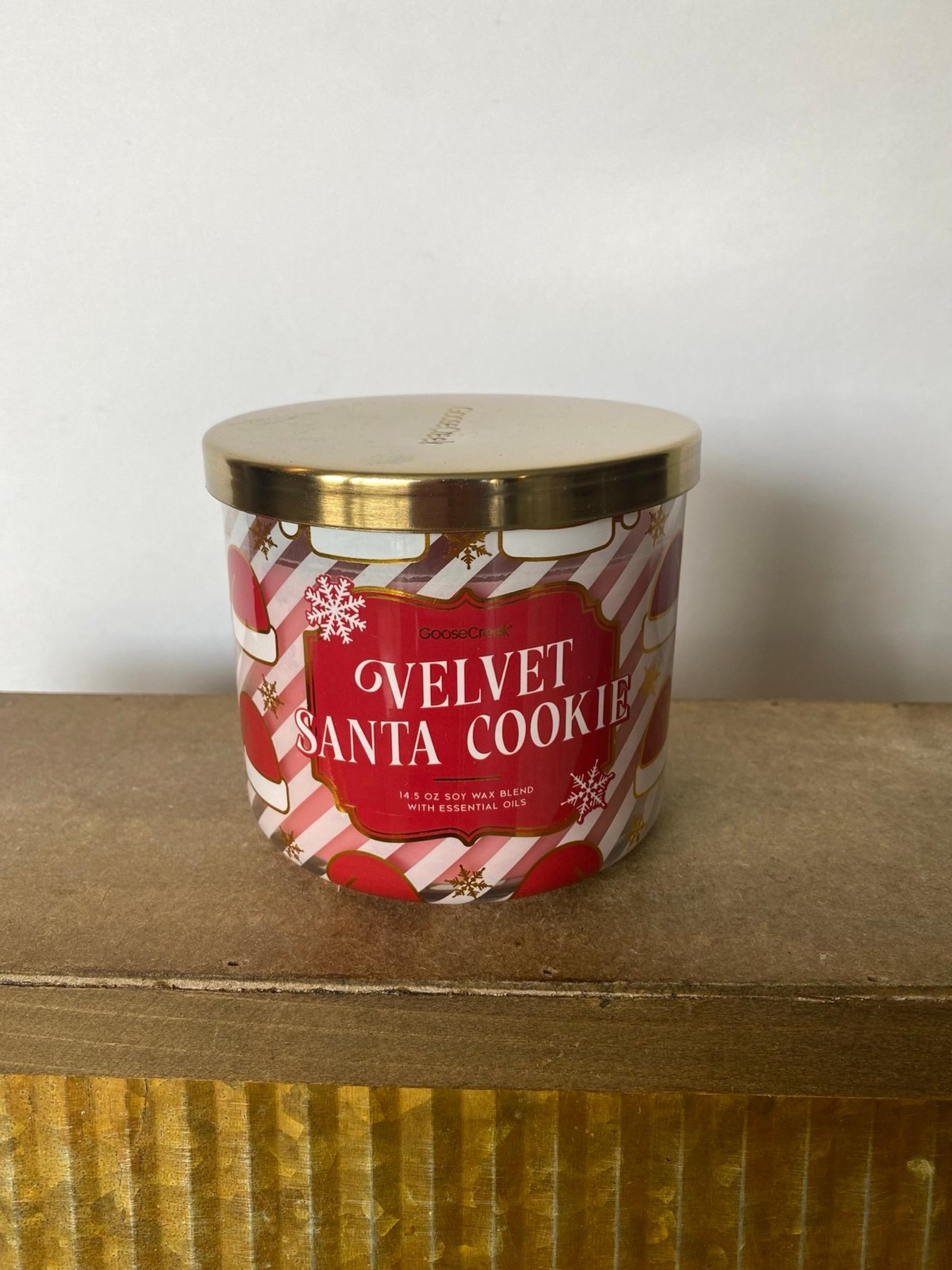 Goose Creek Velvet Santa Cookie (Berries,Vanilla) 3 wick Candle w/Essential Oils