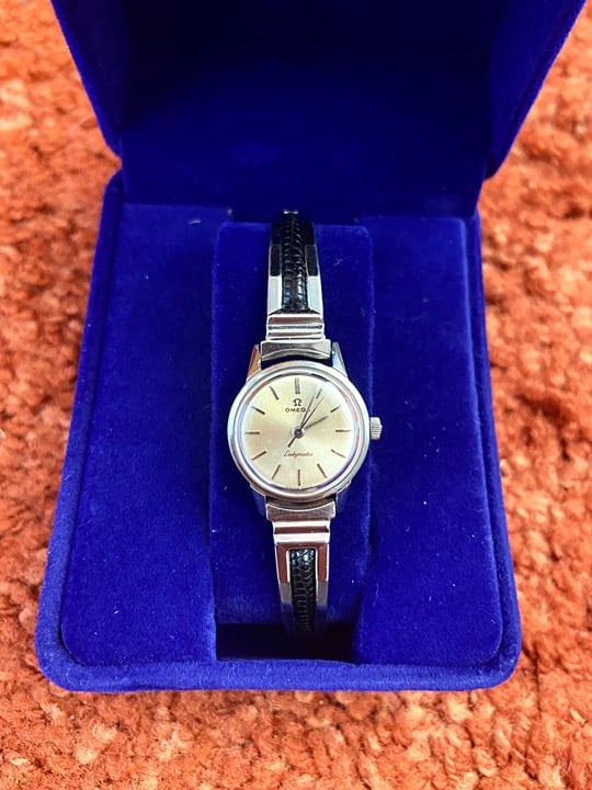 Authentic Swiss made OMEGA LADYMATIC ladies watch