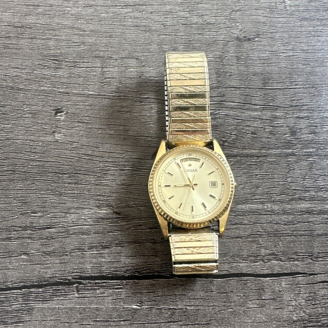Vintage Pulsar Watch Men 35mm Two Tone Day date Round V744-X004