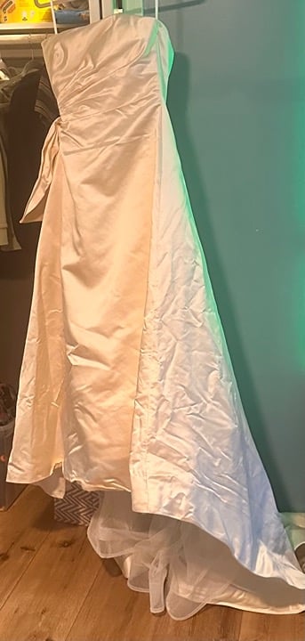 Vera Wang by Saks Fifth Avenue Wedding Dress