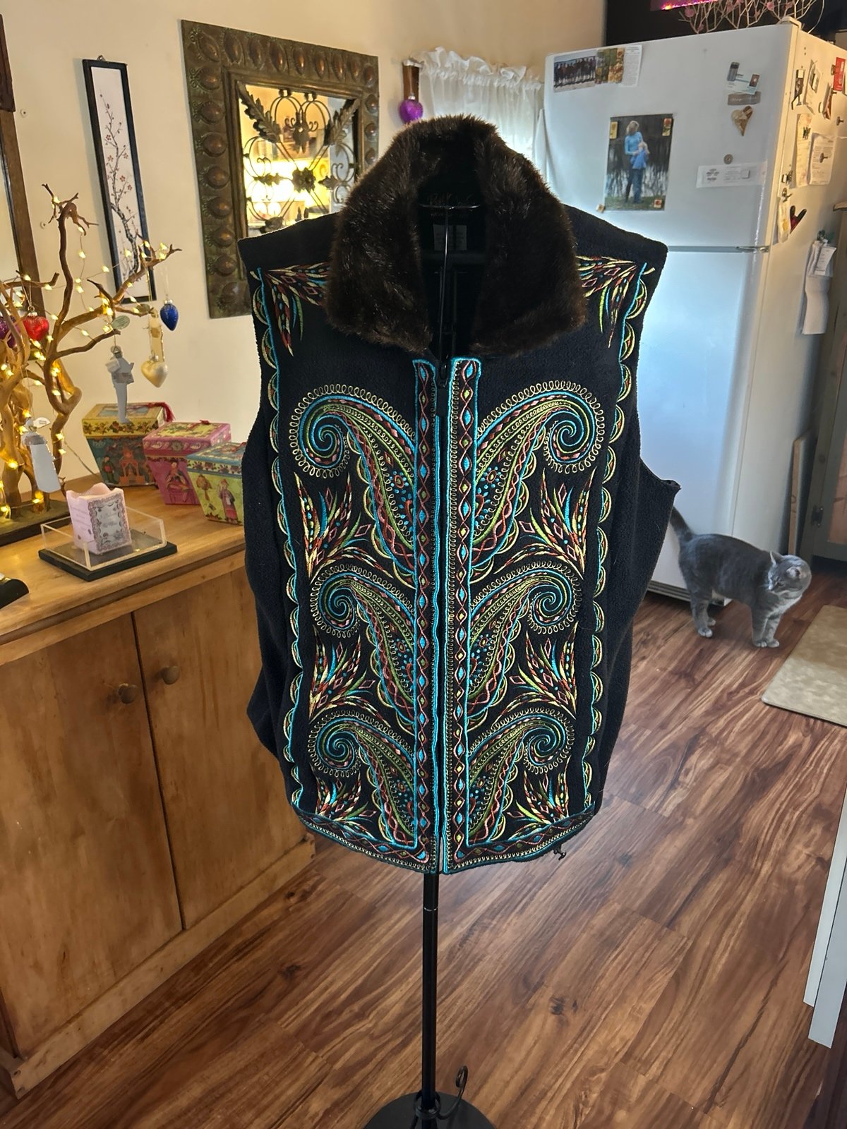 Bob Mackie Fleece Vests | Mercari